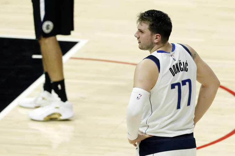 开云app-包含西甲倒计时；达拉斯独行侠集结日遗憾出局；细节引发关注；引发热议；团队化学反应显著的词条-开云app